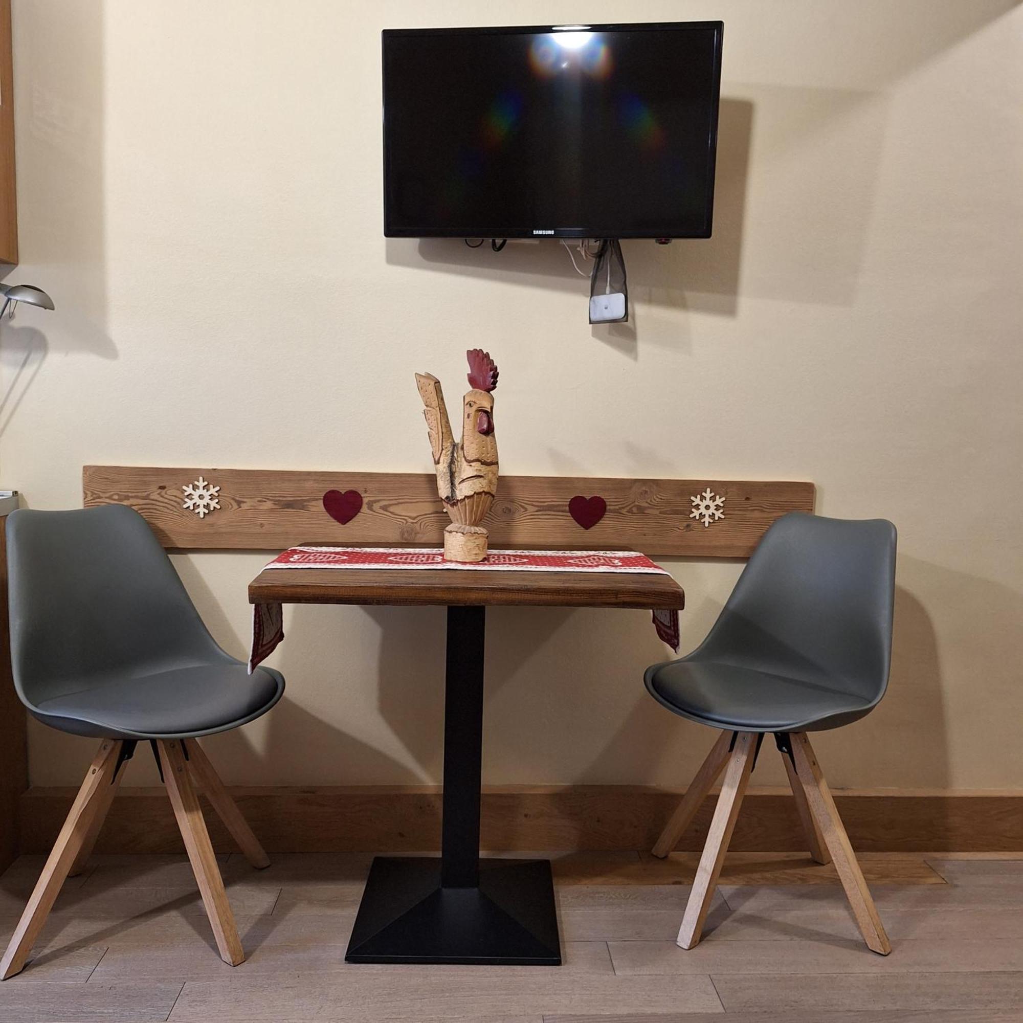 Monolocale Piccolo Ed Accogliente - Cir 0021 - Apartment Aosta Ngoại thất bức ảnh